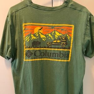 Columbia T-shirt
